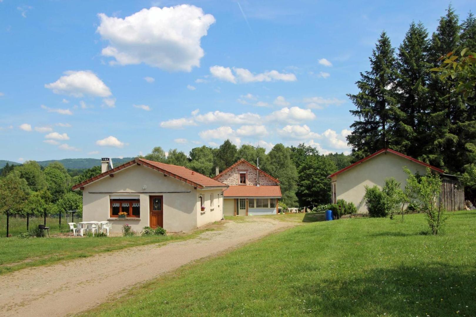 Au Bon Accueil Villa Peyrat-le-Château Exterior foto